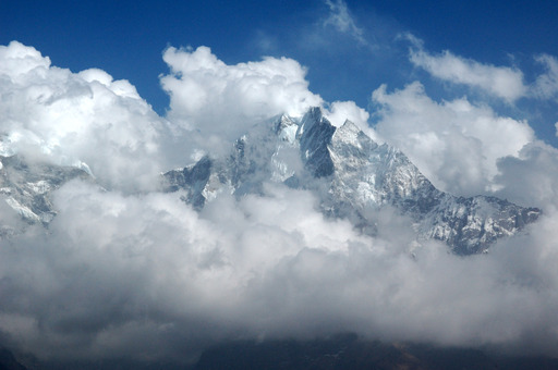 Thamserku (6623m)